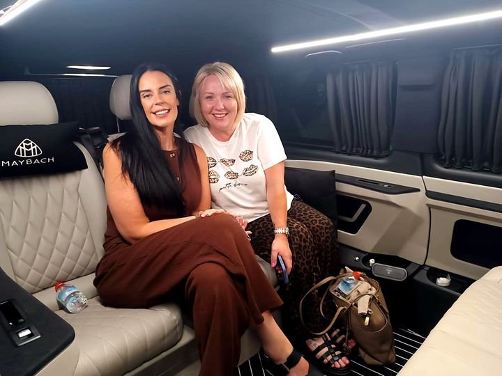 Maybach V-Class’ta mutlu misafirlerimiz